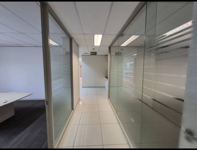 375M² OFFICE TO LET IN BEDFORDVIEW